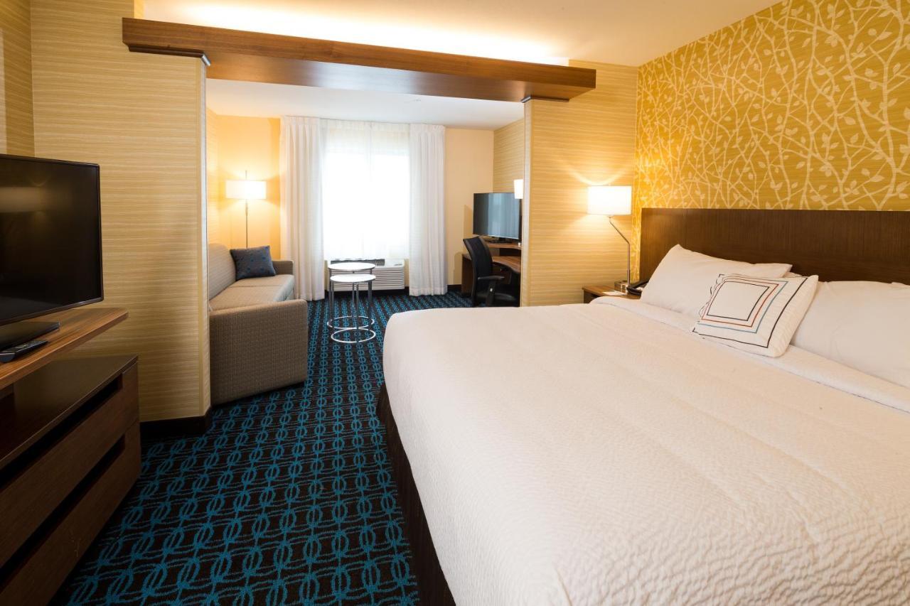 Fairfield Inn & Suites by Marriott Detroit Chesterfield Exterior foto