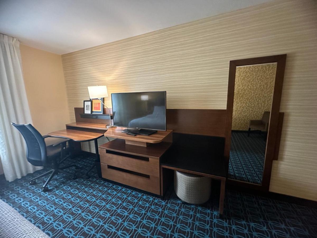 Fairfield Inn & Suites by Marriott Detroit Chesterfield Exterior foto